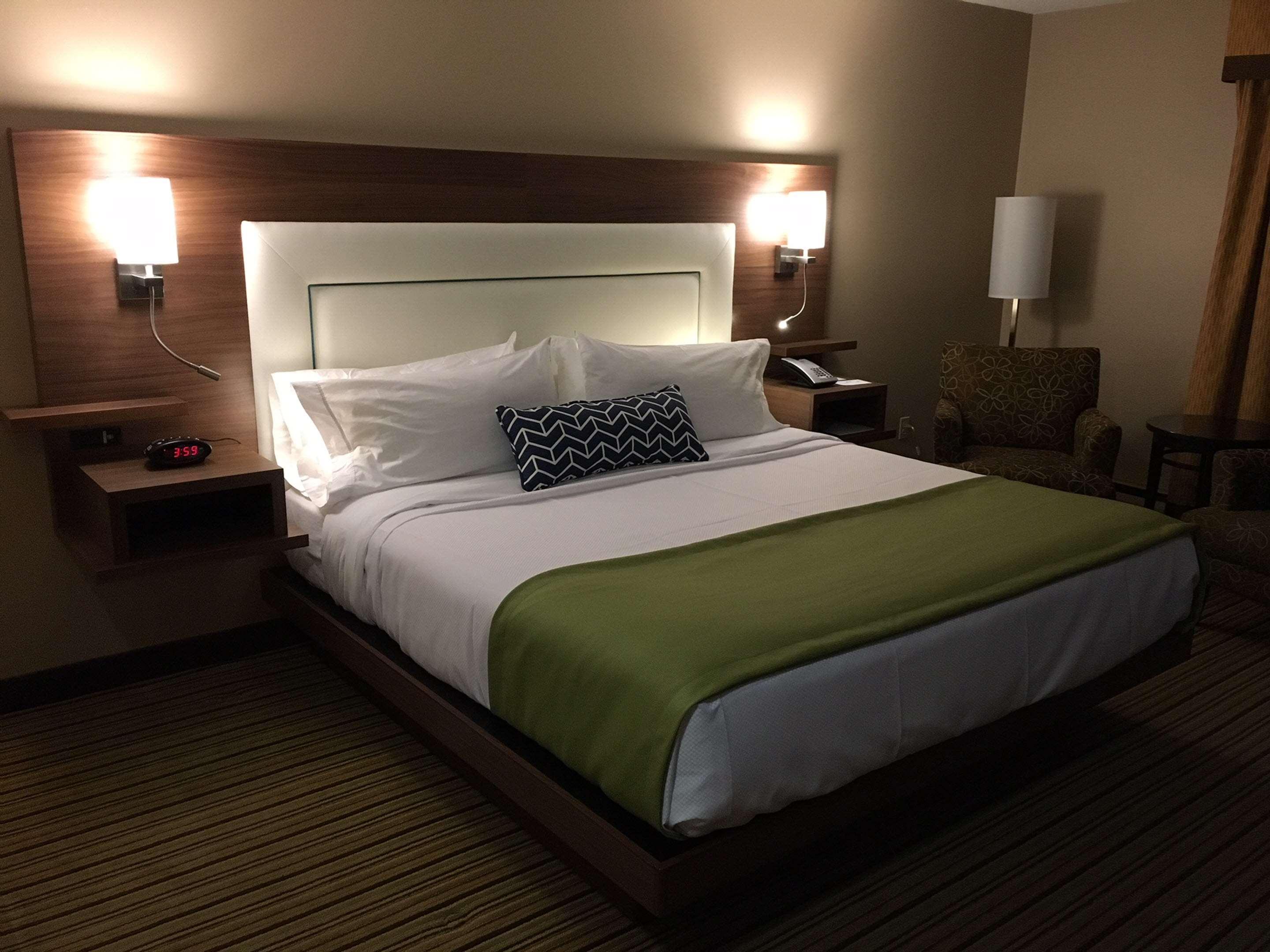 Best Western Plus Mont-Laurier Exterior foto