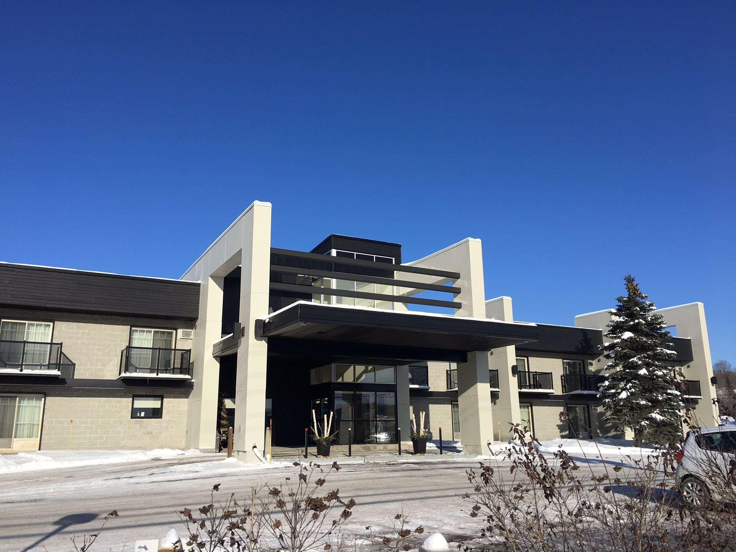 Best Western Plus Mont-Laurier Exterior foto