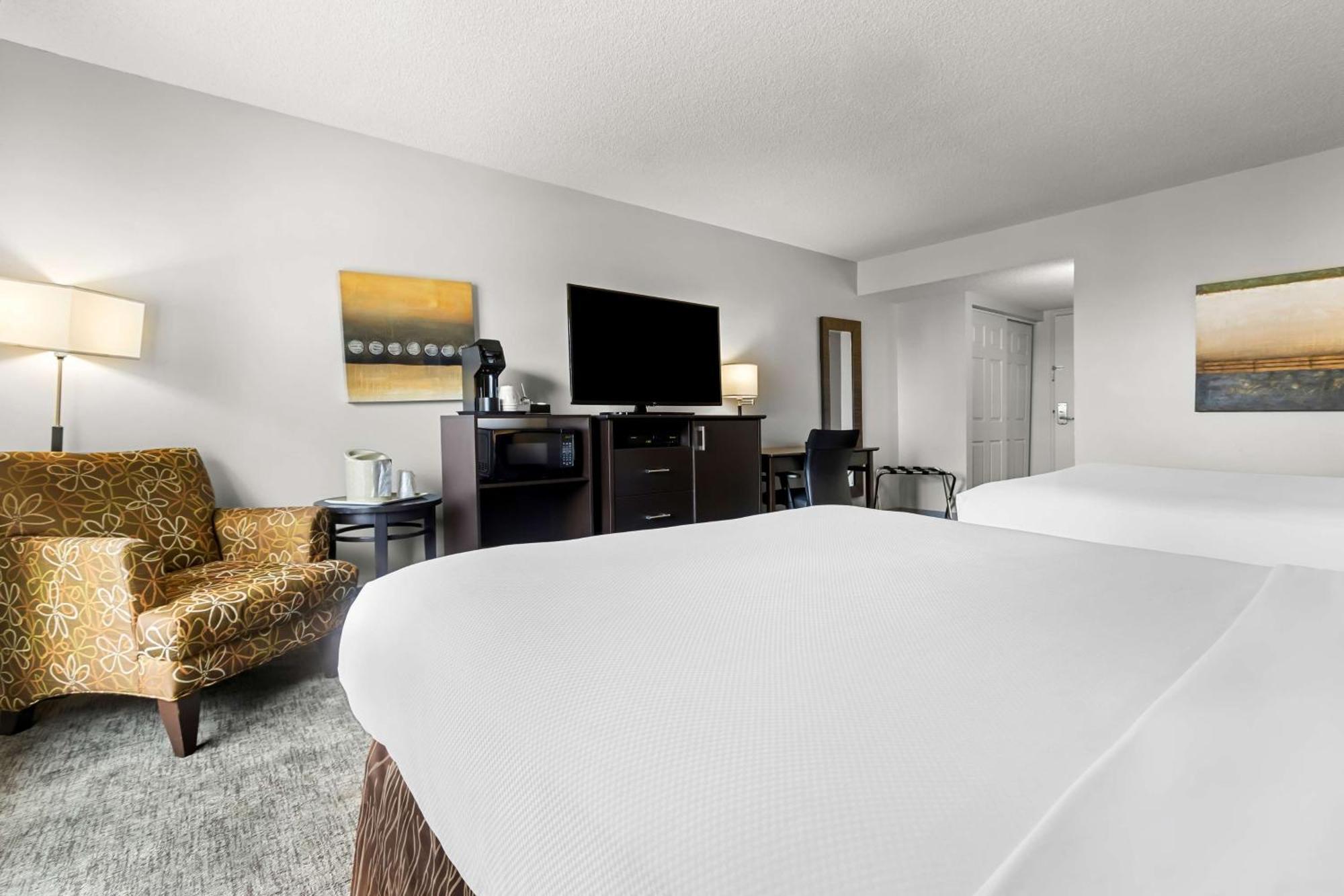 Best Western Plus Mont-Laurier Exterior foto